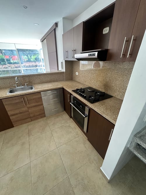 Apartamento de 1 alcoba en arriendo en Chapinero Alto, Bogotá, 54 m² · foto 8 de 13