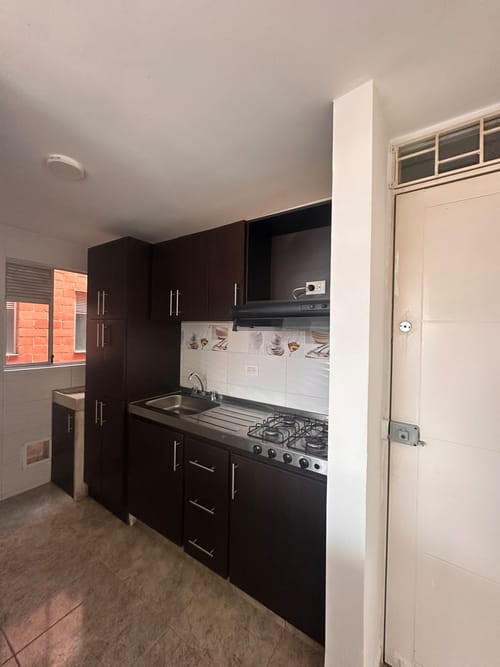 Apartamento de 3 alcobas en arriendo en San Francisco, Madrid, 55 m² · foto 10 de 16