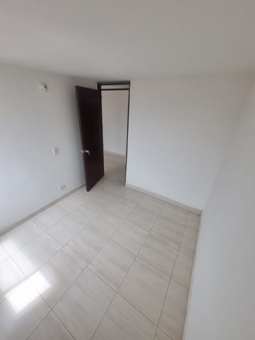Apartamento de 3 alcobas en venta en Cr. La Grandeza Et. Iii, Soacha, 52 m² · foto 6 de 13