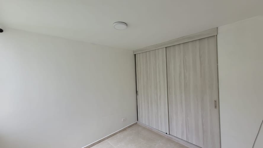 Apartamento de 2 alcobas en venta en El Dorado, Pereira, 44 m² · foto 4 de 16