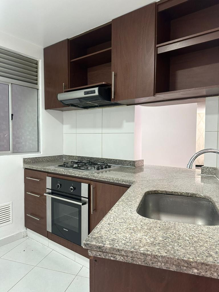 Apartamento en venta en Portales Del Norte, Bogotá · foto 5 de 17