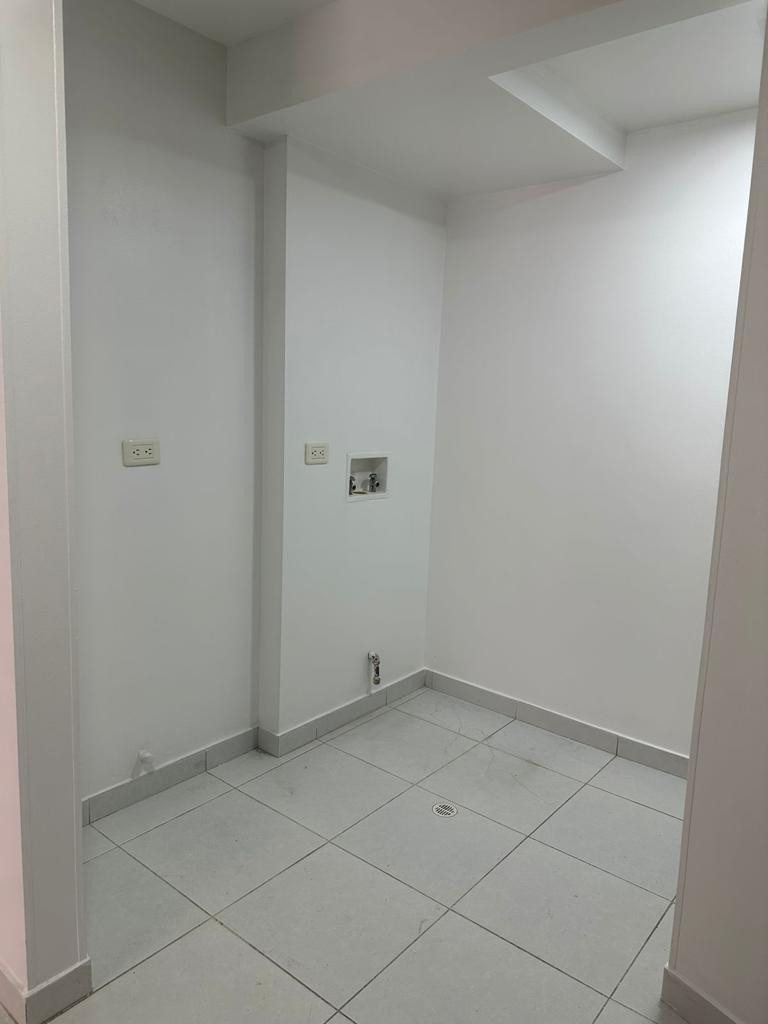 Apartamento en venta en Portales Del Norte, Bogotá · foto 6 de 17
