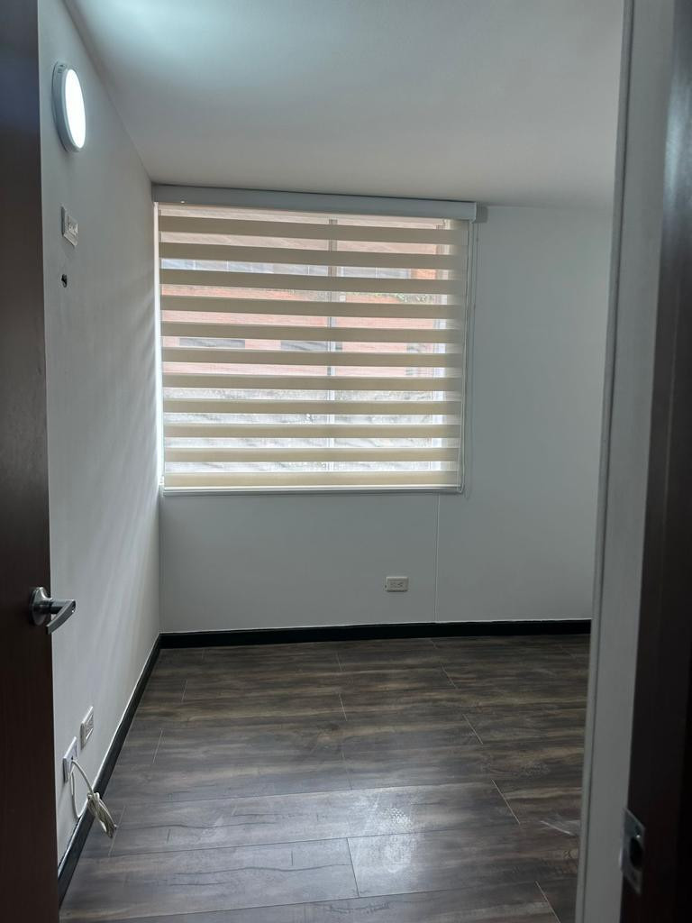 Apartamento en venta en Portales Del Norte, Bogotá · foto 7 de 17