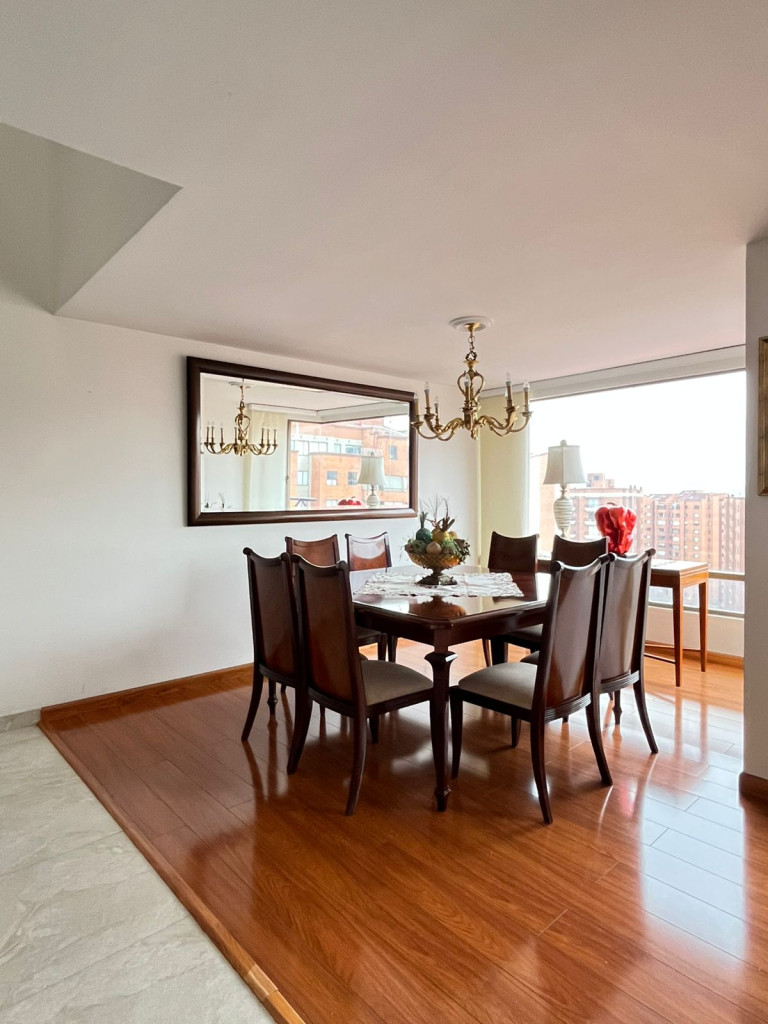 Apartamento en venta en Lagos De Cordoba, Bogotá · foto 3 de 24