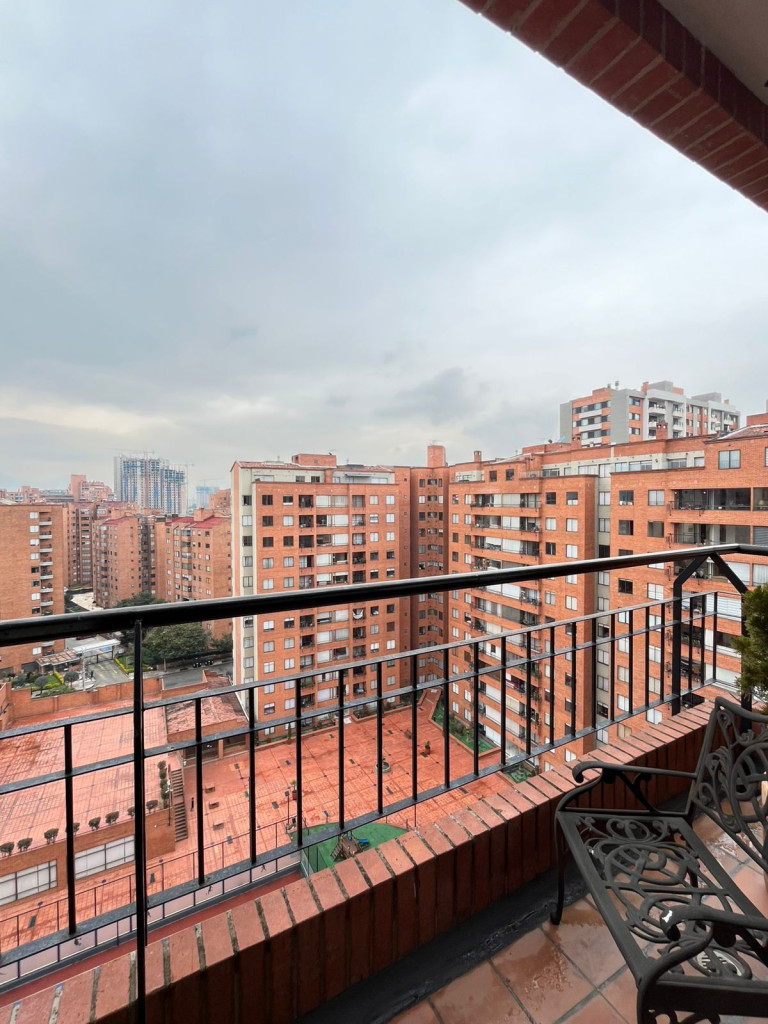 Apartamento en venta en Lagos De Cordoba, Bogotá · foto 13 de 24