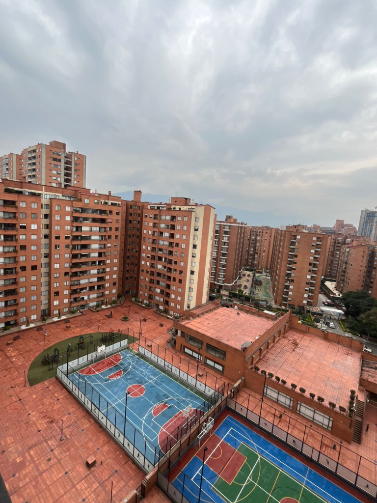 Apartamento en venta en Lagos De Cordoba, Bogotá · foto 24 de 24