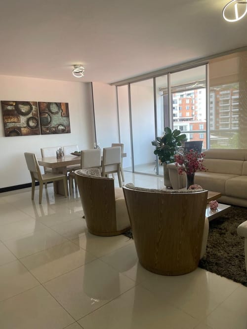 Apartamento de 3 alcobas en venta en Santa Teresita, Cali, 145 m² · foto 4 de 23