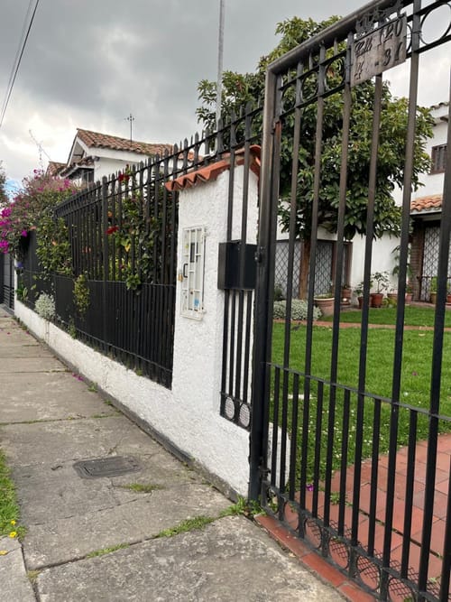 Casa de 3 alcobas en venta en El Batán, Bogotá, 300 m² · foto 3 de 22