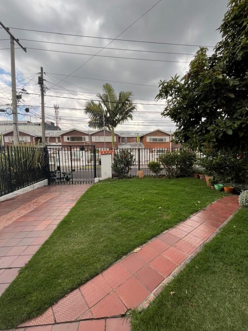 Casa de 3 alcobas en venta en El Batán, Bogotá, 300 m² · foto 5 de 22