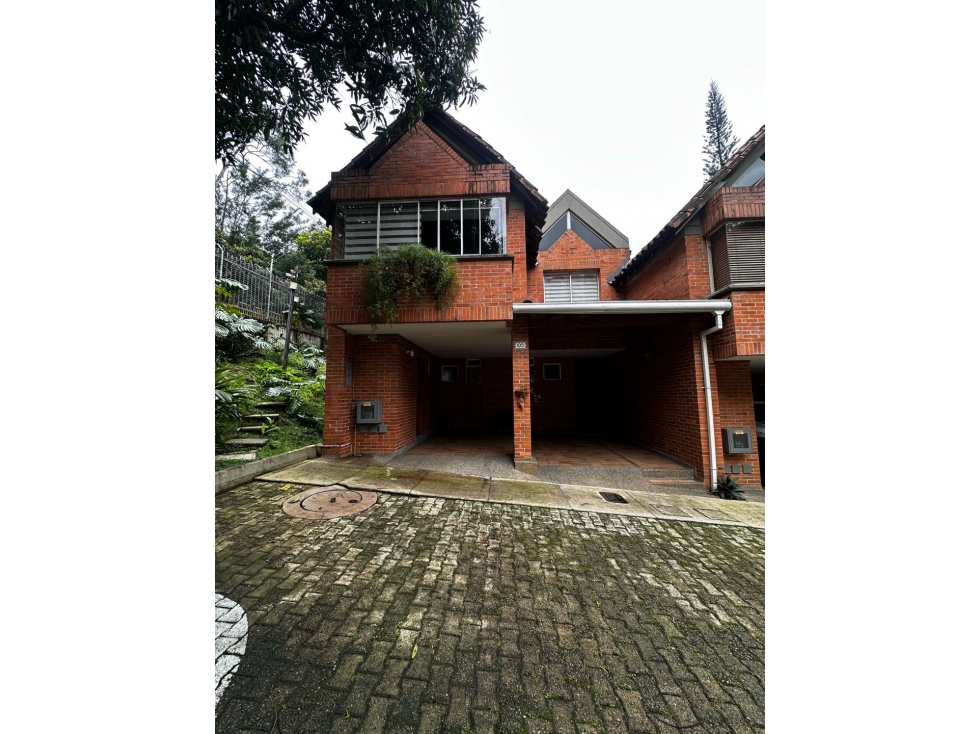Casa en Venta en San Lucas, Medellín