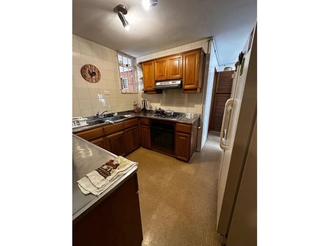 Casa de 3 alcobas en venta en San Lucas, Medellín, 229 m² · foto 4 de 24