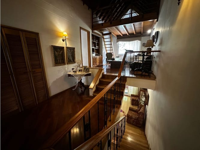 Casa de 3 alcobas en venta en San Lucas, Medellín, 229 m² · foto 13 de 24