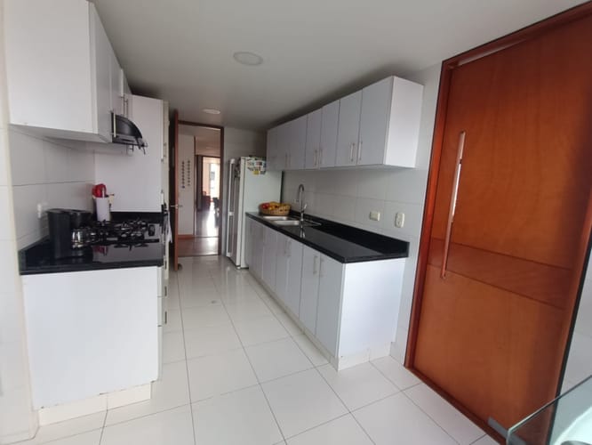 Apartamento de 4 alcobas en venta en Ilarco, Bogotá, 172 m² · foto 7 de 19