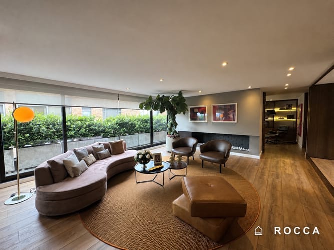 Apartamento de 3 alcobas en venta en Los Rosales, Bogotá, 735 m² · foto 10 de 24