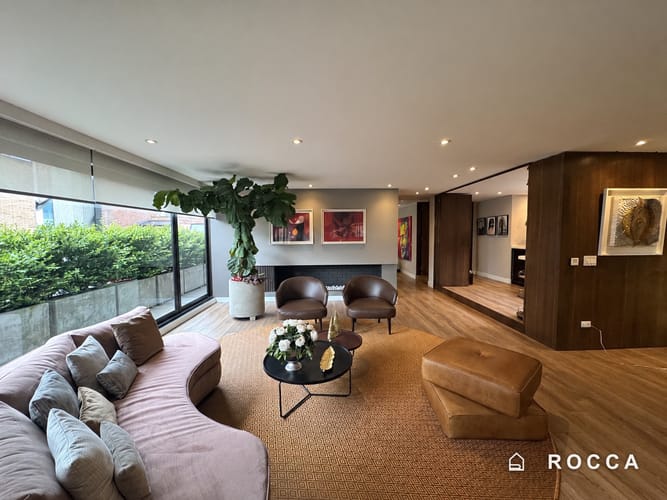 Apartamento de 3 alcobas en venta en Los Rosales, Bogotá, 735 m² · foto 11 de 24