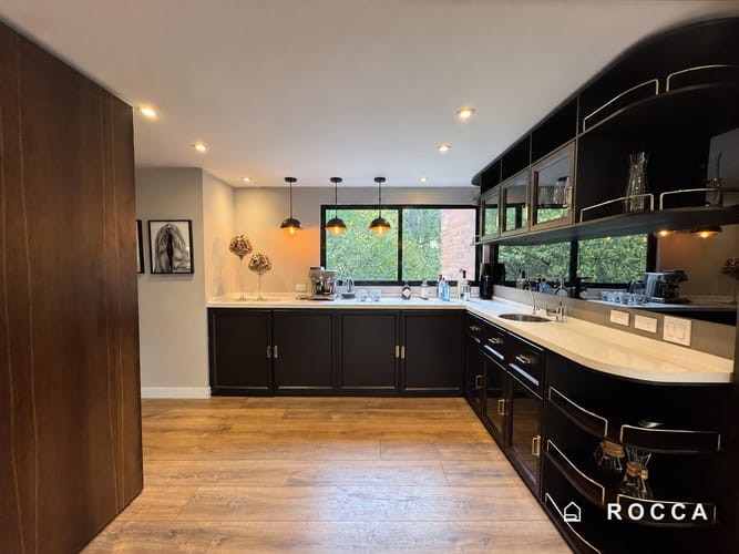 Apartamento de 3 alcobas en venta en Los Rosales, Bogotá, 735 m² · foto 12 de 24