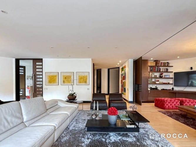 Apartamento de 4 alcobas en venta en La Cabrera, Bogotá, 387 m² · foto 3 de 19