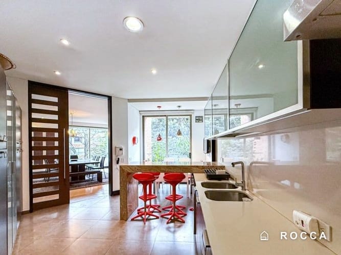 Apartamento de 4 alcobas en venta en La Cabrera, Bogotá, 387 m² · foto 8 de 19