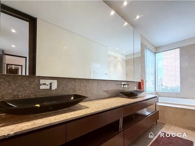 Apartamento de 4 alcobas en venta en La Cabrera, Bogotá, 387 m² · foto 15 de 19