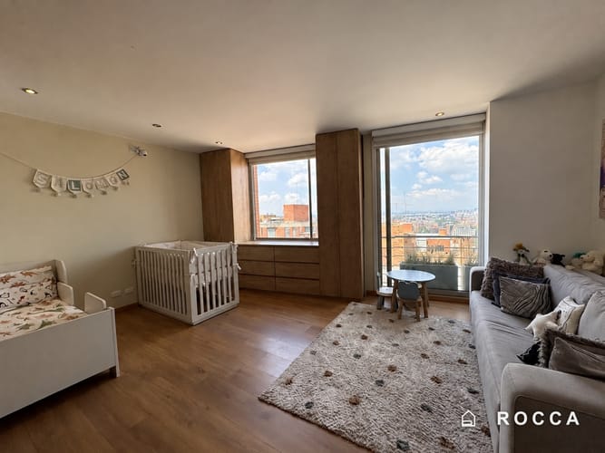 Apartamento de 2 alcobas en venta en Los Rosales, Bogotá, 157 m² · foto 23 de 24