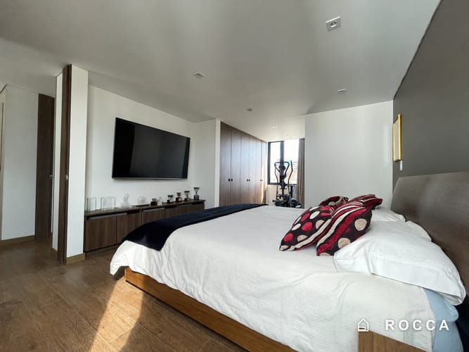 Apartamento de 2 alcobas en venta en Chico, Bogotá, 155 m² · foto 12 de 14