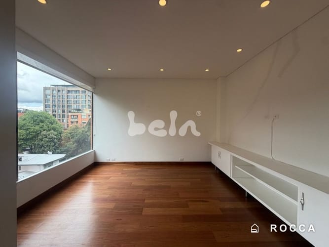 Apartamento de 3 alcobas en venta en La Cabrera, Bogotá, 259 m² · foto 3 de 17