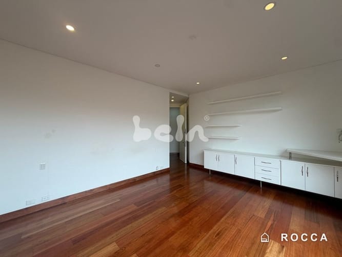 Apartamento de 3 alcobas en venta en La Cabrera, Bogotá, 259 m² · foto 12 de 17
