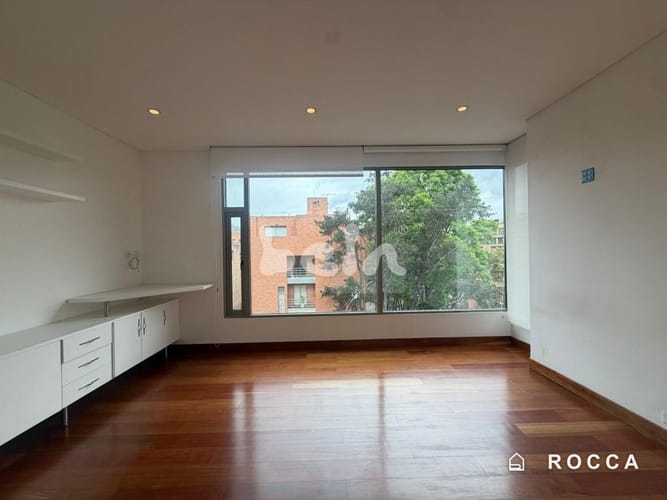 Apartamento de 3 alcobas en venta en La Cabrera, Bogotá, 259 m² · foto 15 de 17