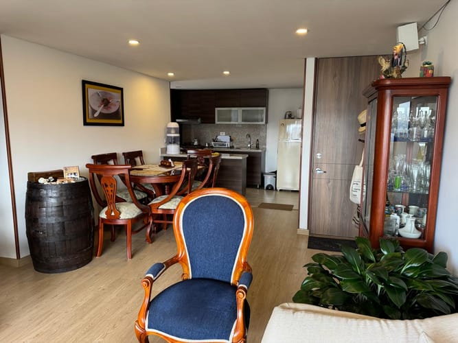 Apartamento de 3 alcobas en venta en Teusaquillo, Bogotá, 92 m² · foto 2 de 20