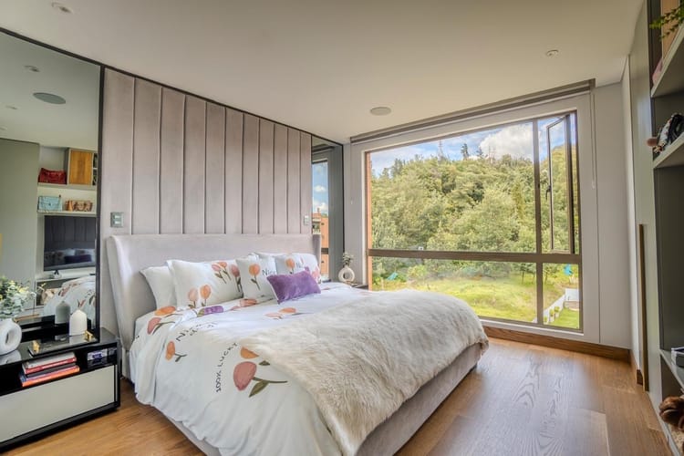 Apartamento de 3 alcobas en arriendo en Colina Campestre, Bogotá, 222 m² · foto 9 de 18