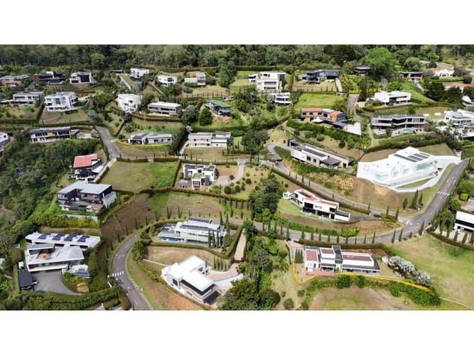 Lote en venta en Las Palmas, Medellín, 1600 m² · foto 10 de 10