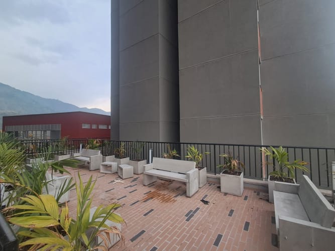 Apartamento de 2 alcobas en venta en Bucaros, Bello, 52 m² · foto 6 de 16