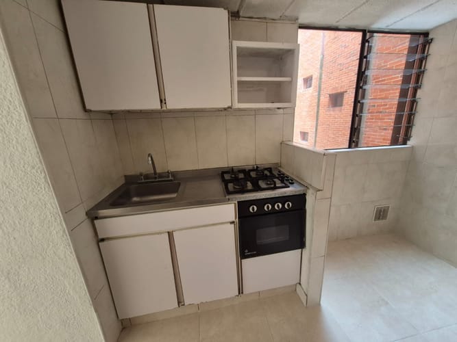 Apartamento de 3 alcobas en venta en Tuna Alta, Bogotá, 58 m² · foto 4 de 24