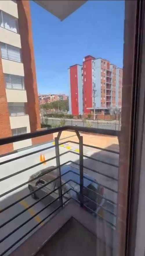 Apartamento de 3 alcobas en venta en Fontibon, Bogotá, 78 m² · foto 17 de 24
