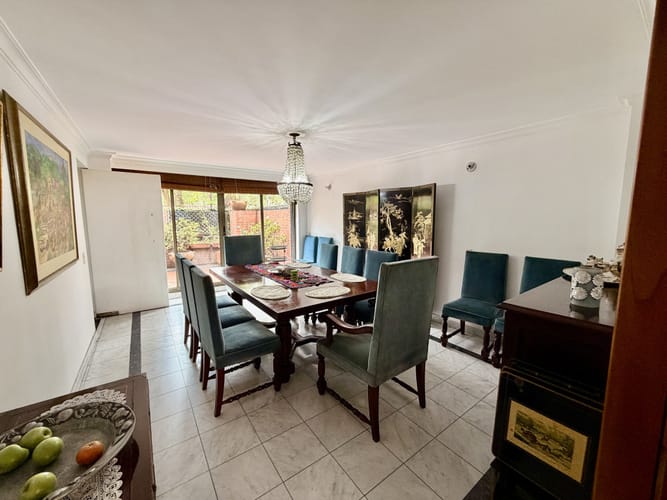 Apartamento de 3 alcobas en venta en Los Rosales, Bogotá, 210 m² · foto 6 de 21