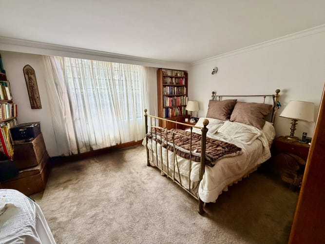 Apartamento de 3 alcobas en venta en Los Rosales, Bogotá, 210 m² · foto 15 de 21