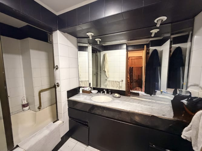 Apartamento de 3 alcobas en venta en Los Rosales, Bogotá, 210 m² · foto 17 de 21