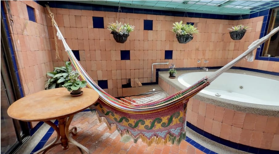 Apartamento de 3 alcobas en venta en Los Rosales, Bogotá, 210 m² · foto 18 de 21