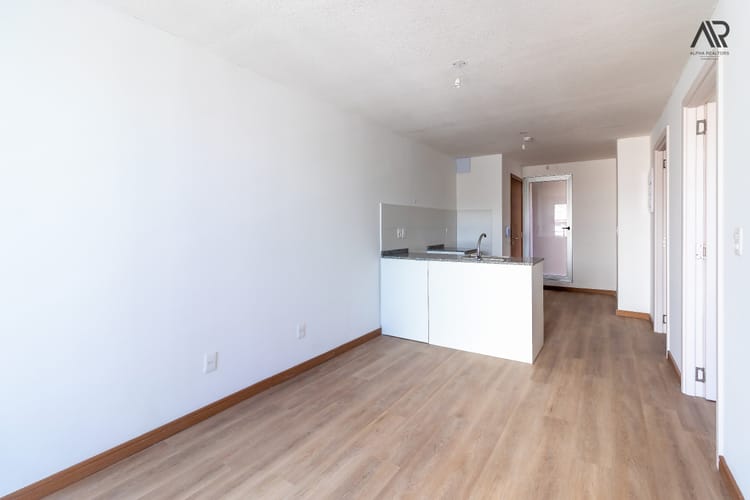 Alquiler de apartamento de 1 dormitorio en Barrio Sur. Con terraza y patio! A estrenar! · Photo 2