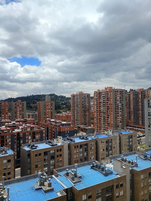 Apartaestudio en venta en Colina Campestre, Bogotá, 43 m² · foto 13 de 24