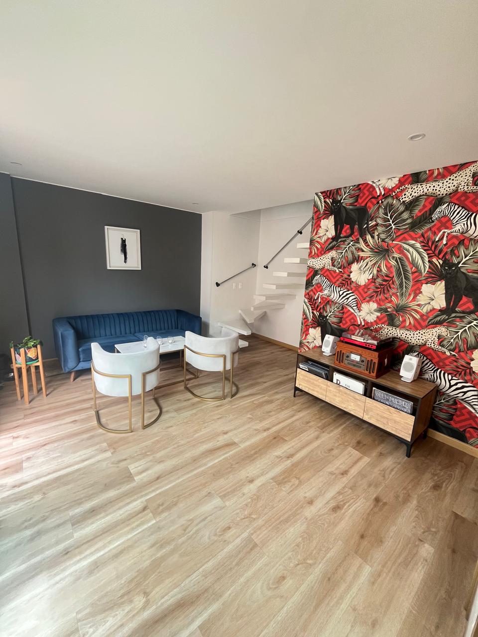Apartamento en arriendo en Cedritos, Bogotá · foto 2 de 18