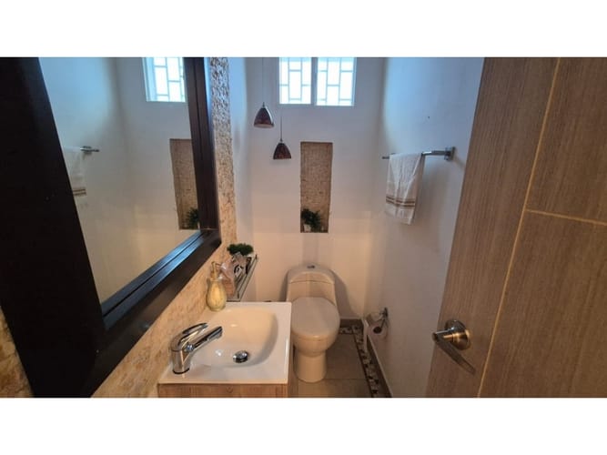 Casa de 4 alcobas en venta en El Tabor, Barranquilla, 375 m² · foto 5 de 10