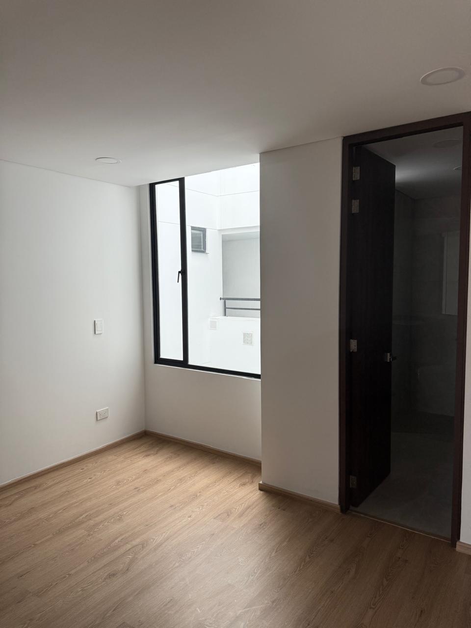 Apartamento en venta en Cedritos, Bogotá · foto 8 de 14