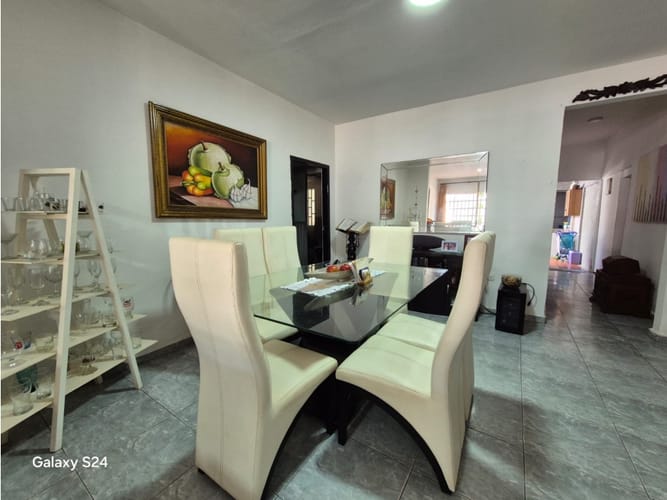 Casa de 3 alcobas en venta en Colombia, Barranquilla, 296 m² · foto 8 de 24