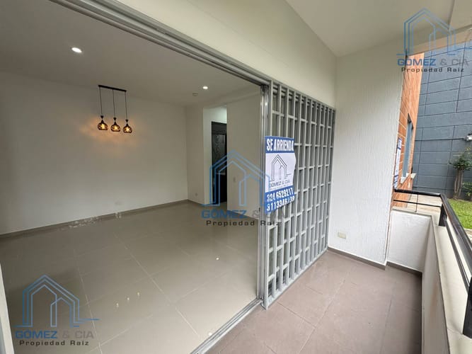 Apartamento de 3 alcobas en arriendo en Laureles, Medellín, 74 m² · foto 2 de 6