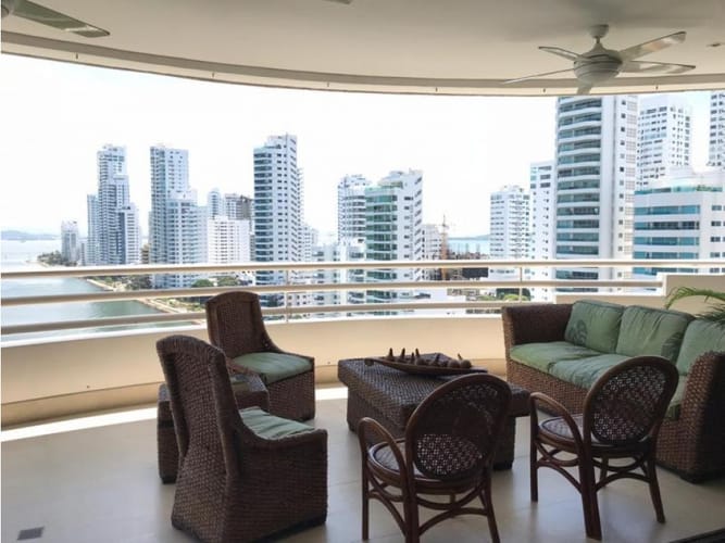 Apartamento de 4 alcobas en arriendo en Bocagrande, Cartagena, 290 m² · foto 9 de 24