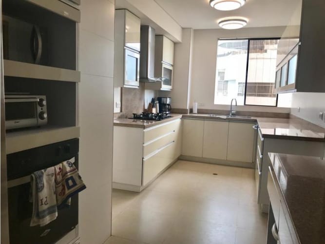 Apartamento de 4 alcobas en arriendo en Bocagrande, Cartagena, 290 m² · foto 12 de 24