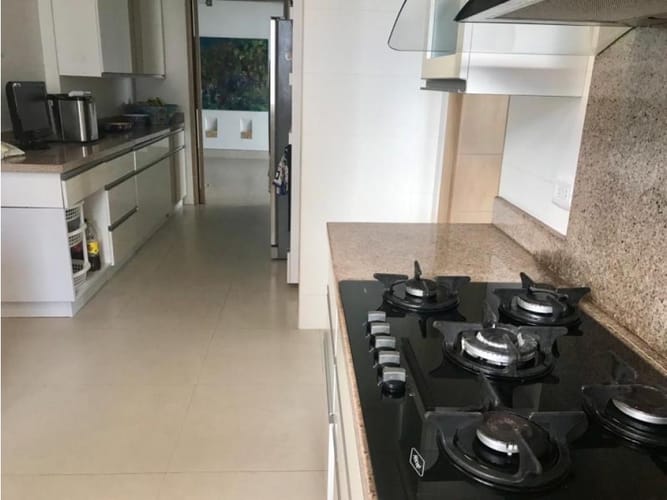 Apartamento de 4 alcobas en arriendo en Bocagrande, Cartagena, 290 m² · foto 13 de 24