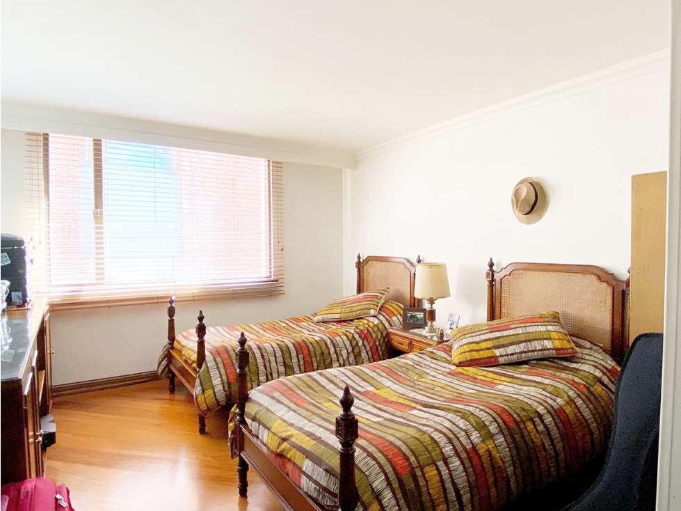 Apartamento en venta en Los Rosales, Bogotá · foto 6 de 13