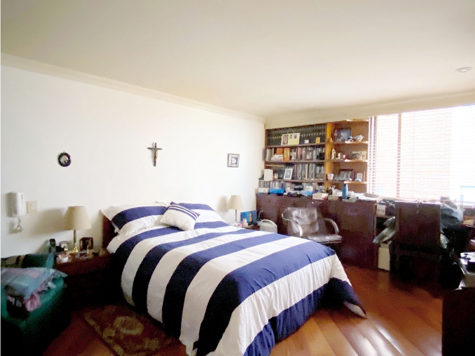 Apartamento en venta en Los Rosales, Bogotá · foto 7 de 13